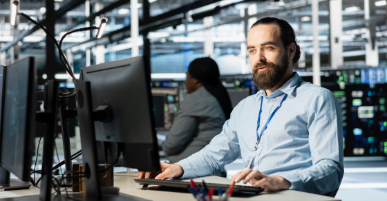 Professionnel de l'informatique d'entreprise au Canada, chargé de la gestion du déclassement de matériel et du programme ITAD dans un centre de données.