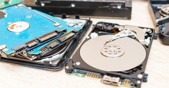 Service De Destruction De Disques Durs Au Canada - eCycle Solutions
